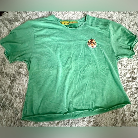 ‼️RARE‼️🎸AVIATOR NATION🎸🔥NWT🔥Cropped Embroidered Tiger Boyfriend Tee—S - Picture 5 of 15